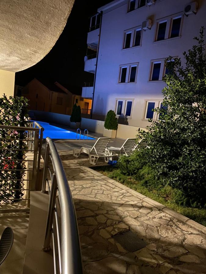Deluxe Pool Apartment 4 Petrovac Exterior photo